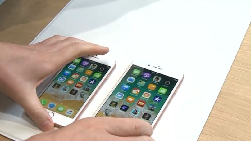 Probleme pentru iPhoneX. Ecranele defecte vor fi inlocuite gratuit