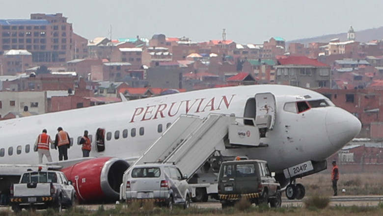 Avion Peruvian Airlines prăbușit pe pistă, în Bolivia