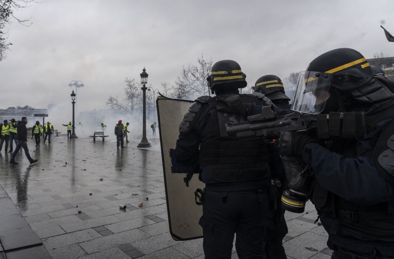 France's 'Yellow Vest' Protesters Return to Champs-Elysees