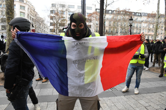 'Yellow Vests' Return to Paris Streets