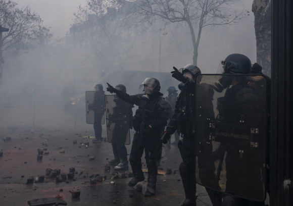 France's 'Yellow Vest' Protesters Return to Champs-Elysees