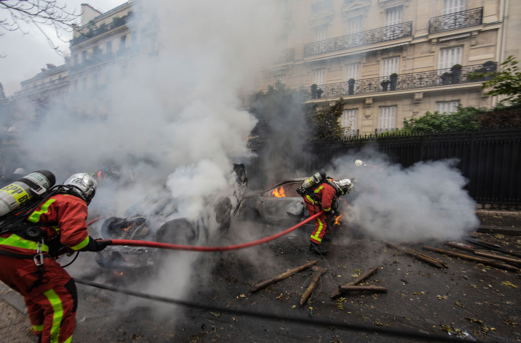 VIDEO. Centrul Parisului, devastat de proteste violente. Cum arata acum