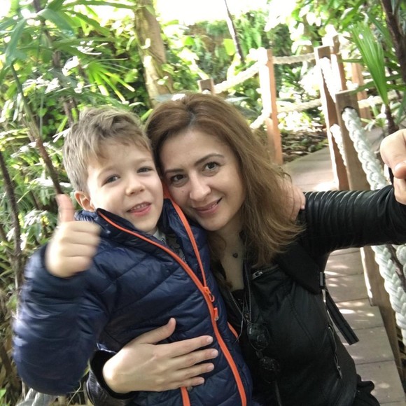 Vladuţ are nevoie urgenta de ajutor. La doar 6 ani, a fost diagnosticat cu neuroblastom