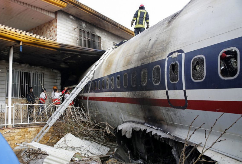 avion prabusit in Teheran