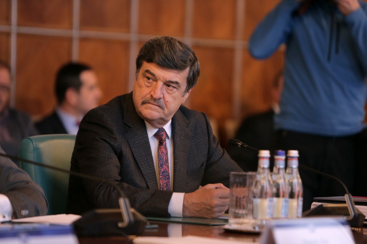 Prefectul Capitalei cere în instanţă anularea restituirii Parcului Bordei, pentru care primăria trebuie să plătească 125 milioane euro