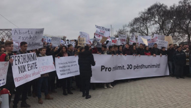 protest-viol-kosovoa-drenas-twitter