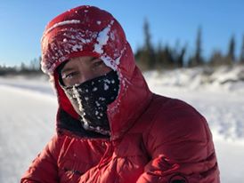 Tibi Ușeriu mai are 150 de kilometri până la finalul Yukon Arctic. Are o degerătură la picior