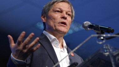 Ce spune Cioloş despre acuzaţiile privind legăturile sale cu serviciile secrete
