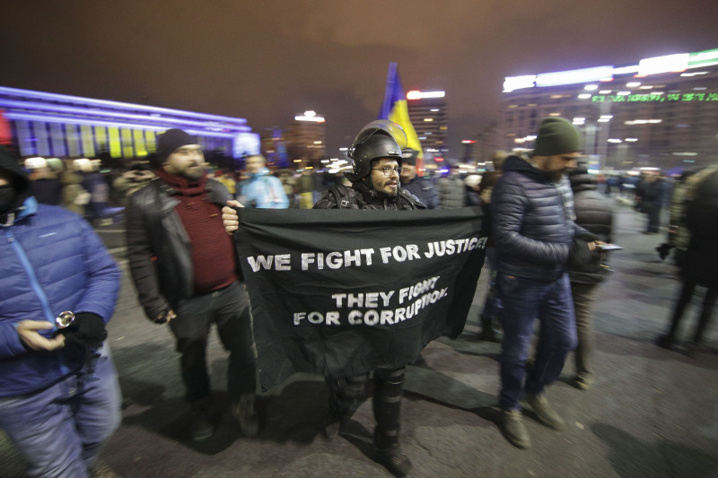 protest piata victoriei ID105994_INQUAM_Photos_George_Calin