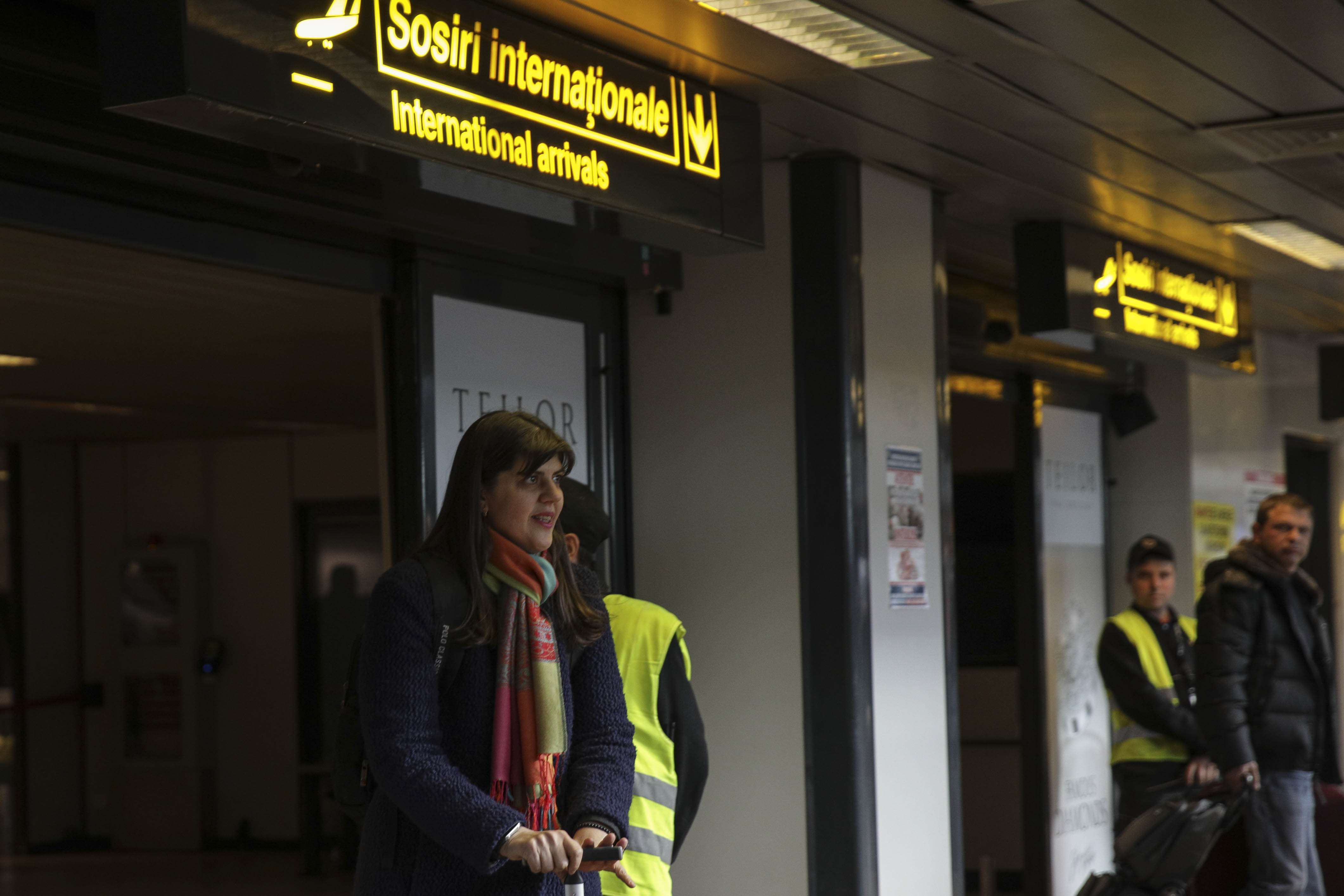 kovesi-aeroport-otopeni-inquamphotos-george-calin (6)