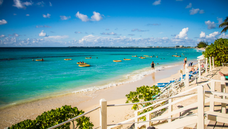 Seven Mile Beach, insulele Cayman |