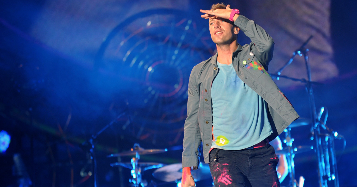 Chris Martin, solistul Coldplay, cade pe scenă la Melbourne: "Asta nu era planificat"