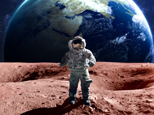 NASA a anunțat când va trimite prima femeie pe Lună