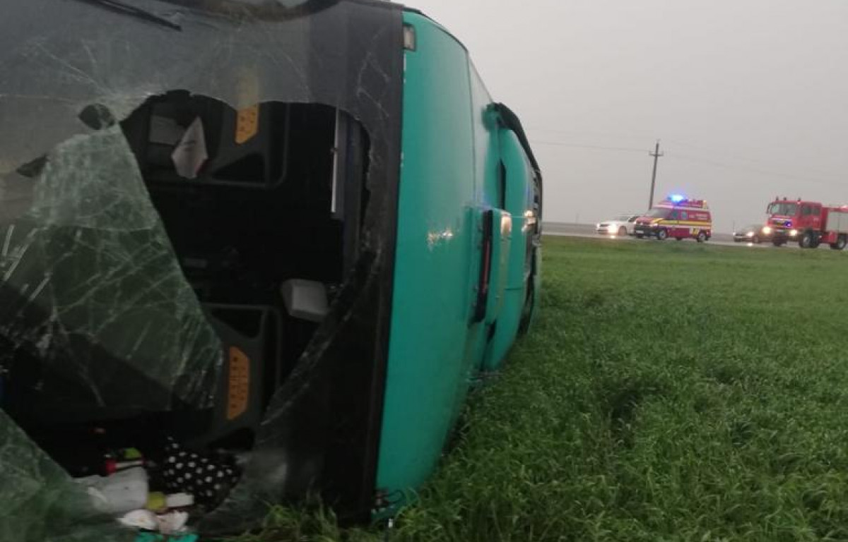 KÃ©ptalÃ¡lat a kÃ¶vetkezÅre: âautobuz rasturnat tornadoâ