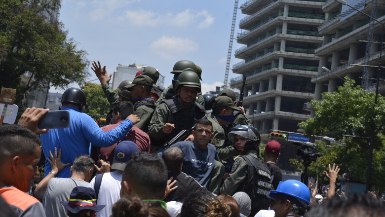 Venezuela Opposition Leader Declares Final Phase of Ousting President Maduro