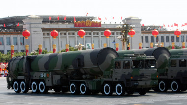 lansator mobil de rachete nucleare al Chinei