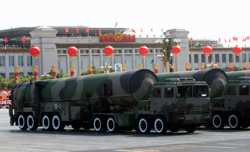 lansator mobil de rachete nucleare al Chinei