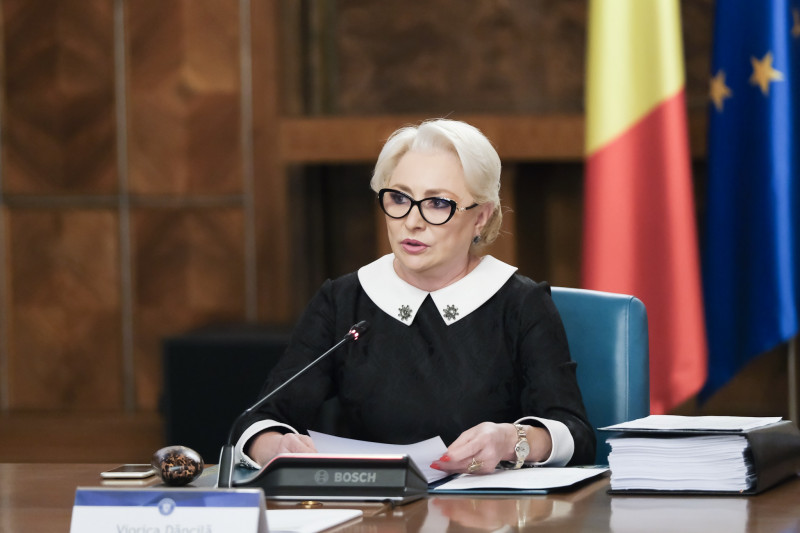 Viorica DÄncilÄ participÄ la o ÈedinÈÄ de Guvern. Foto: gov.ro