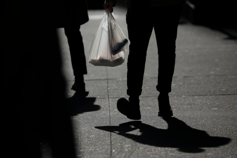 Governor Cuomo Renews Call For Plastic Bag Ban In New York State
