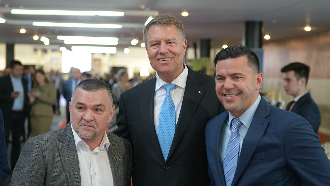 FOTO | Klaus Iohannis, alaturi de Cosmin Contra si Leonard Doroftei, la Timisoara