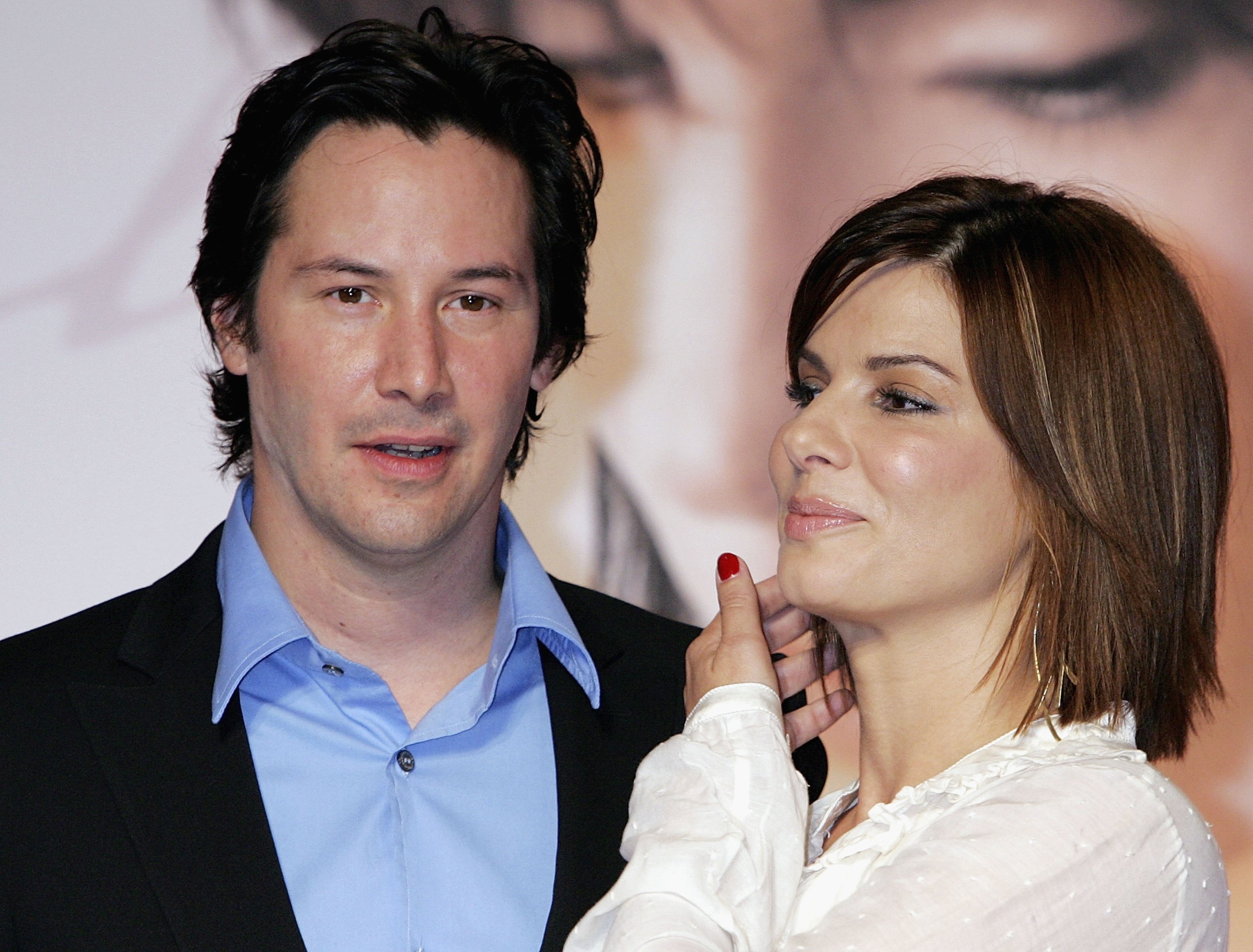 Keanu Reeves marturiseste ca a fost indragostit de Sandra Bullock. Declaratie dupa 25 de ani