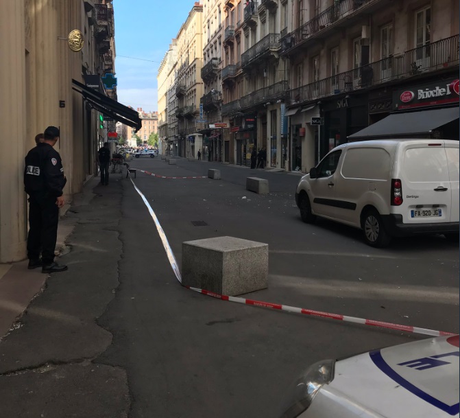 Explozie in oraşul francez Lyon. Cazul, cercetat de Secţia antiterorista a Parchetului Parisului