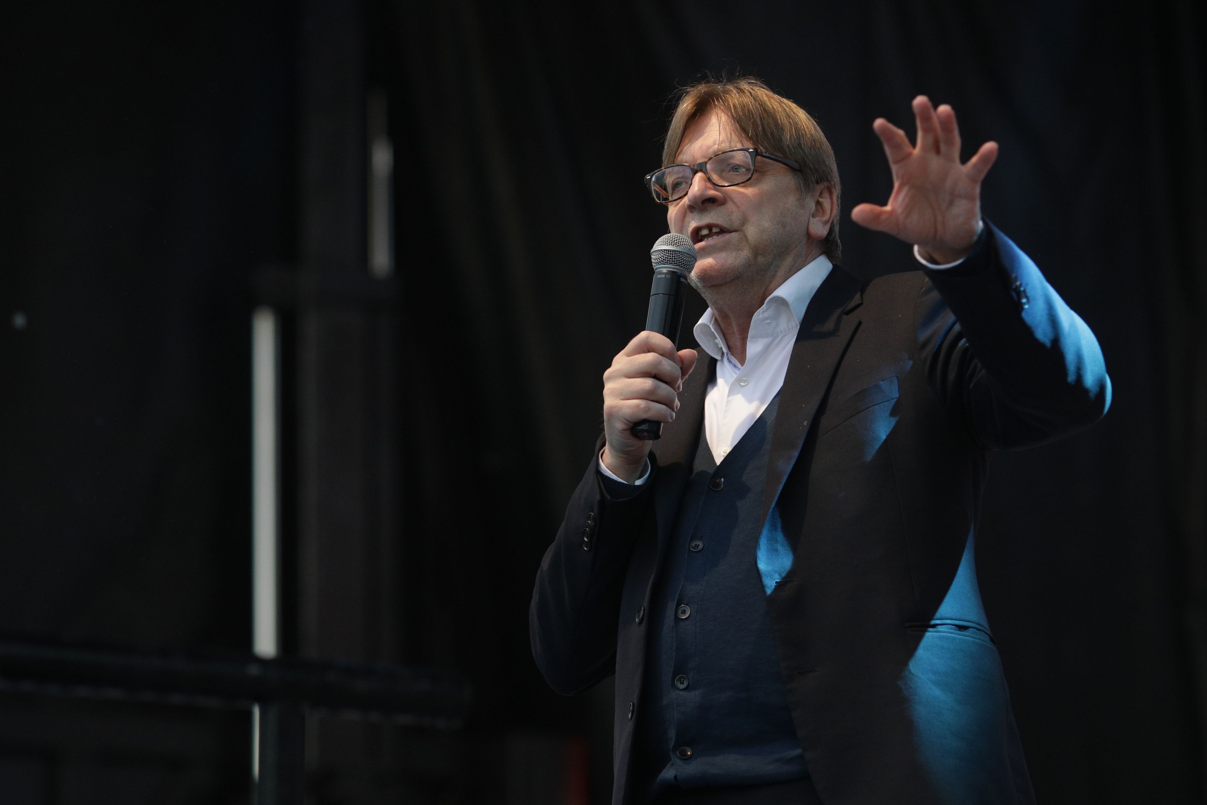 Guy Verhofstadt, la mitingul USR-PLUS: Vom crea o noua miscare in Europa care va fi surpriza acestor alegeri