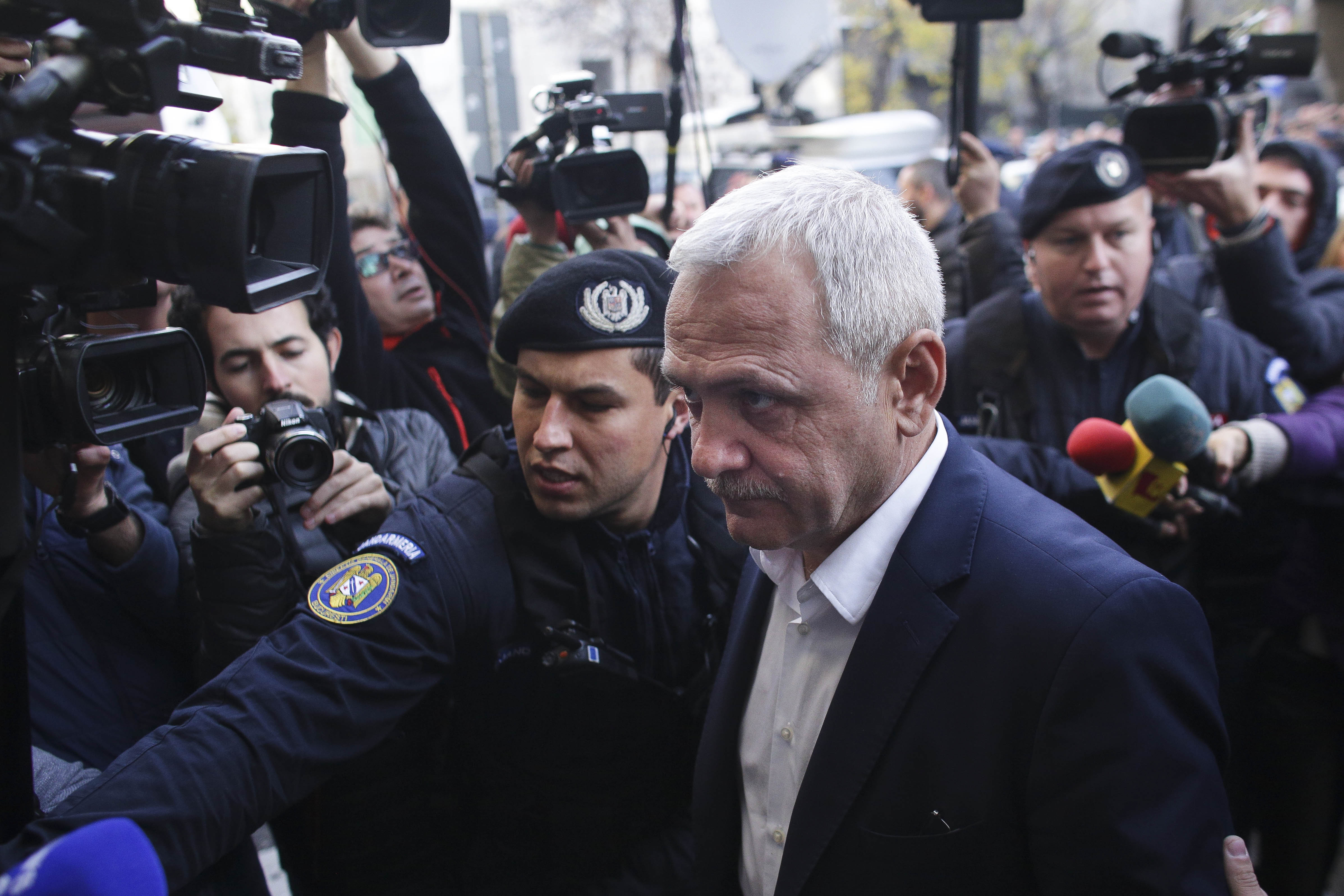 Codrin Ștefănescu: Liviu Dragnea a fost convocat luni la DNA. "Teama de Dragnea transpiră prin toți porii lor"