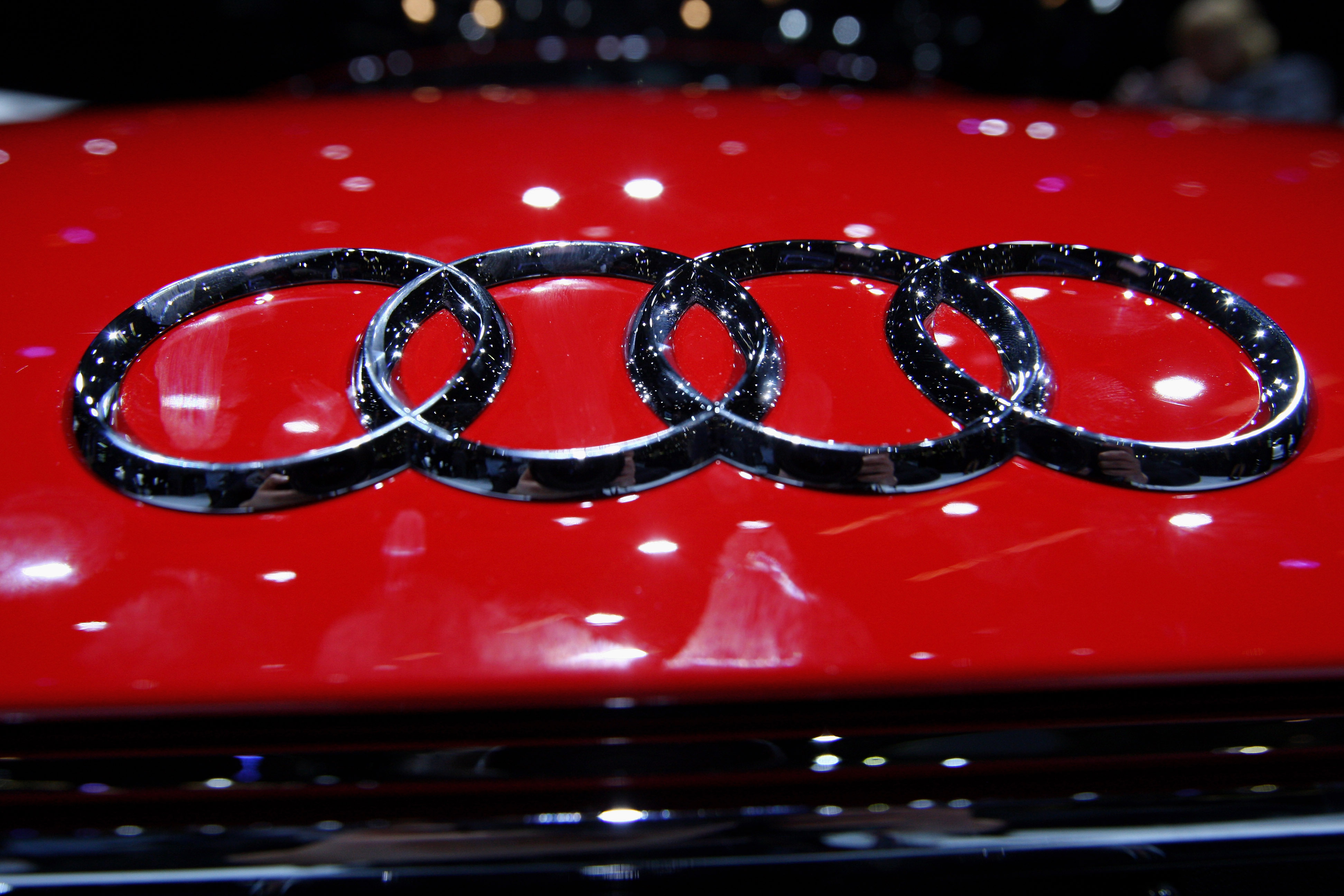 Audi va renunţa la doua modele pentru a investi in vehicule electrice