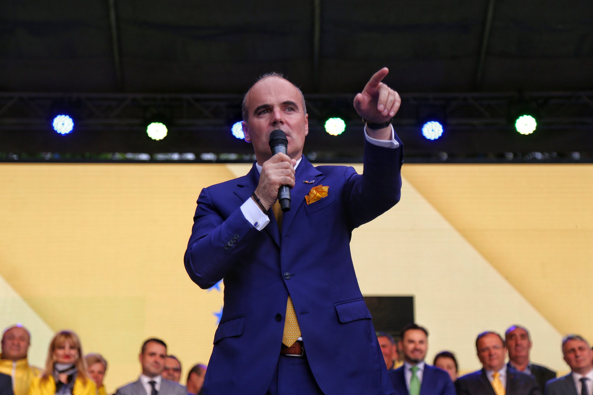 Rareș Bogdan, replică pentru Kelemen Hunor: „Atunci când autonomia se cere a fi funcţională după criteriul etnic, avem o problemă”