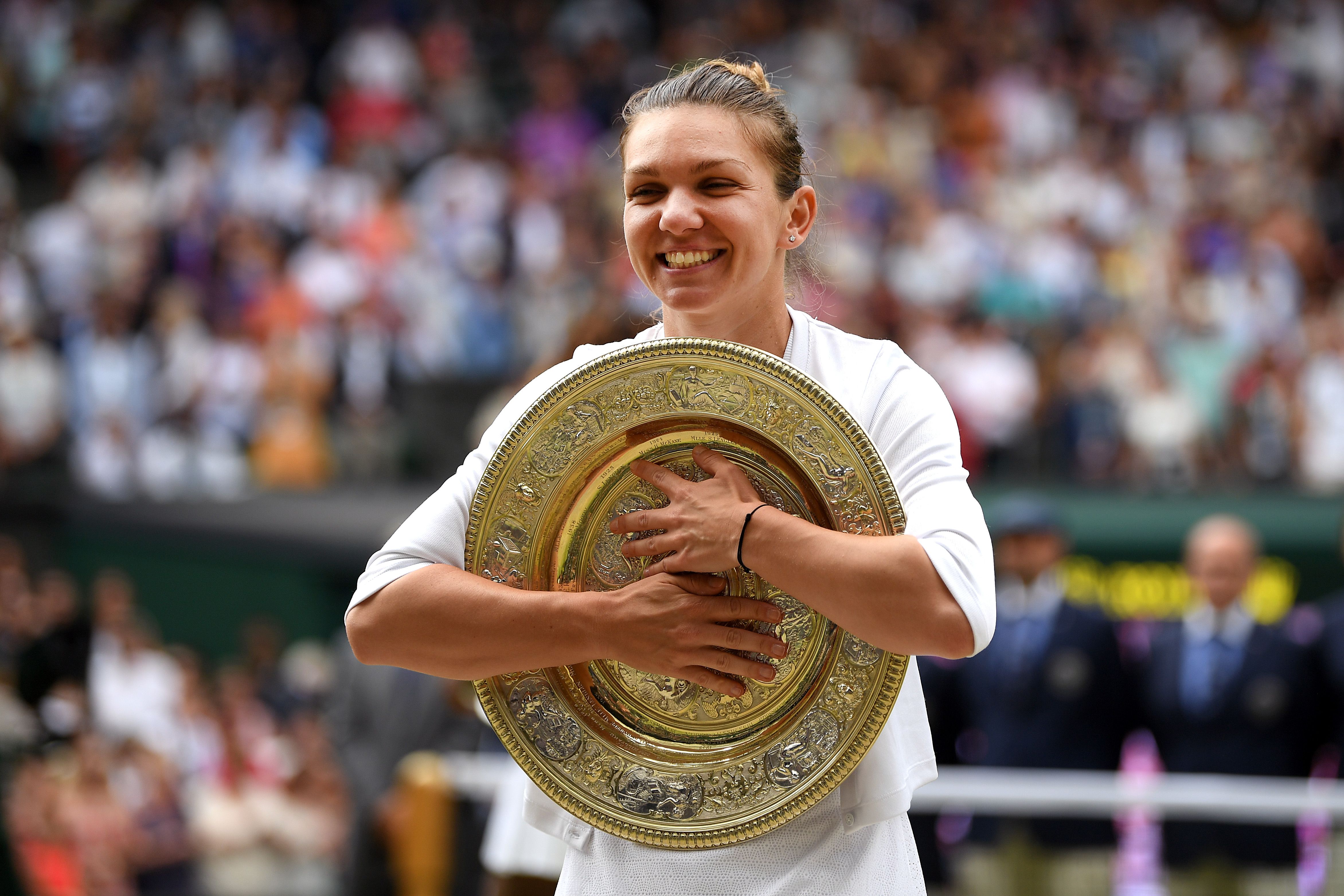 Simona Halep isi prezinta trofeul de la Wimbledon pe Arena Nationala. Cum puteti participa la eveniment