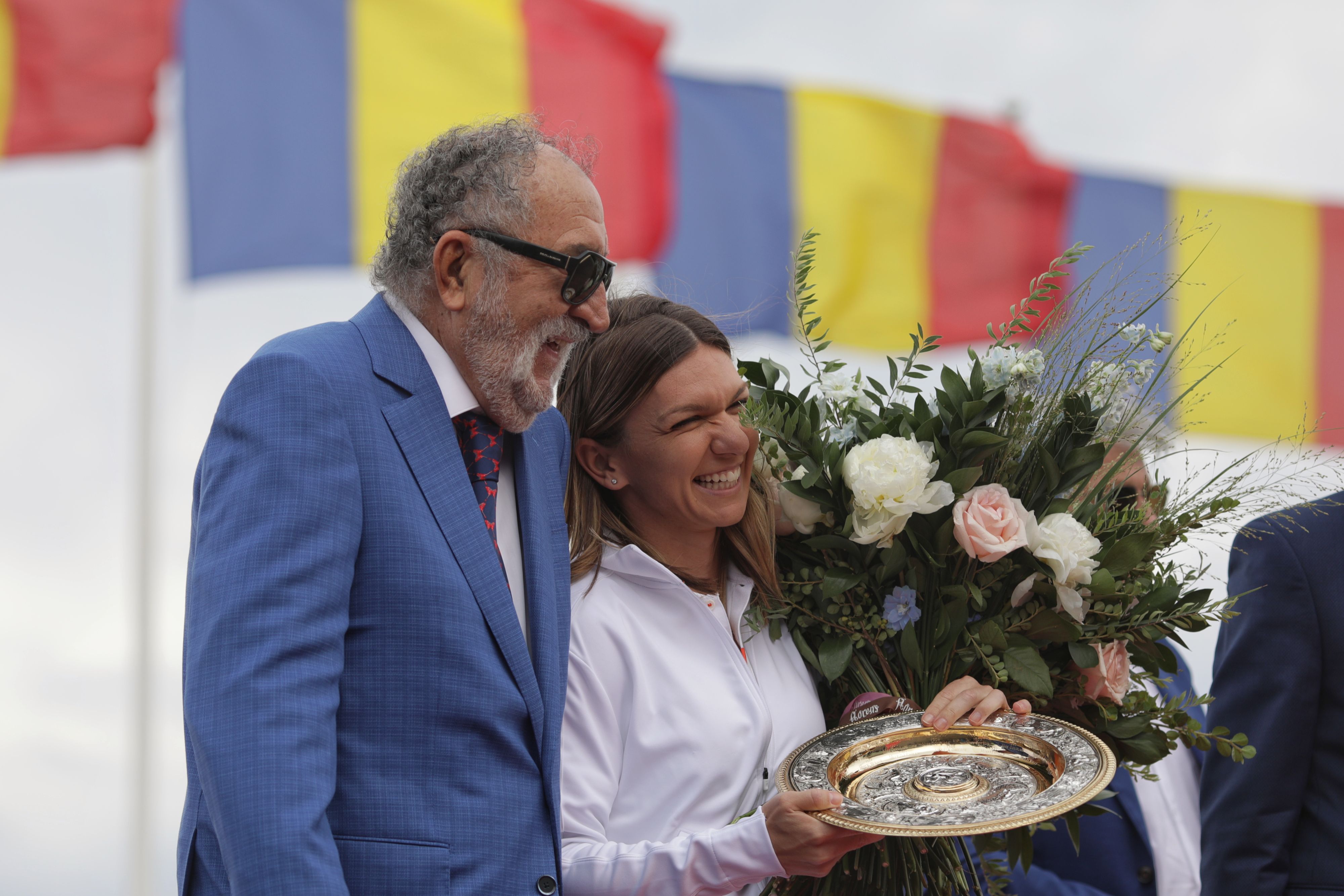 Simona Halep a revenit in Romania dupa victoria istorica de la Wimbledon: Sper sa fie o inspiratie pentru tanara generatie