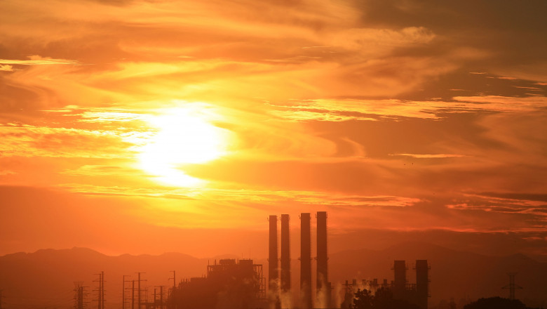 California Adopts Sweeping Plan To Combat Greenhouse Gas Emissions