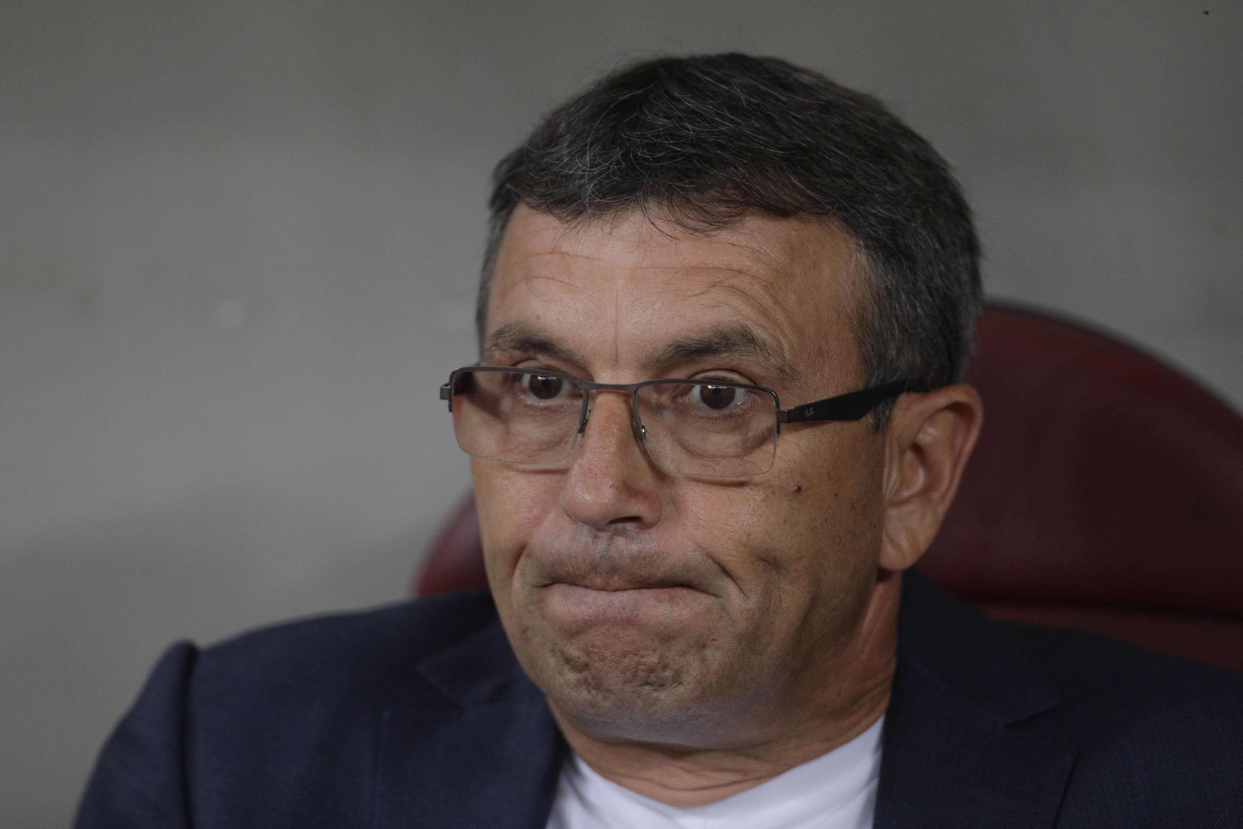 Eugen Neagoe, antrenorul lui Dinamo, ar fi suferit un infarct in timpul meciului cu Universitatea Craiova