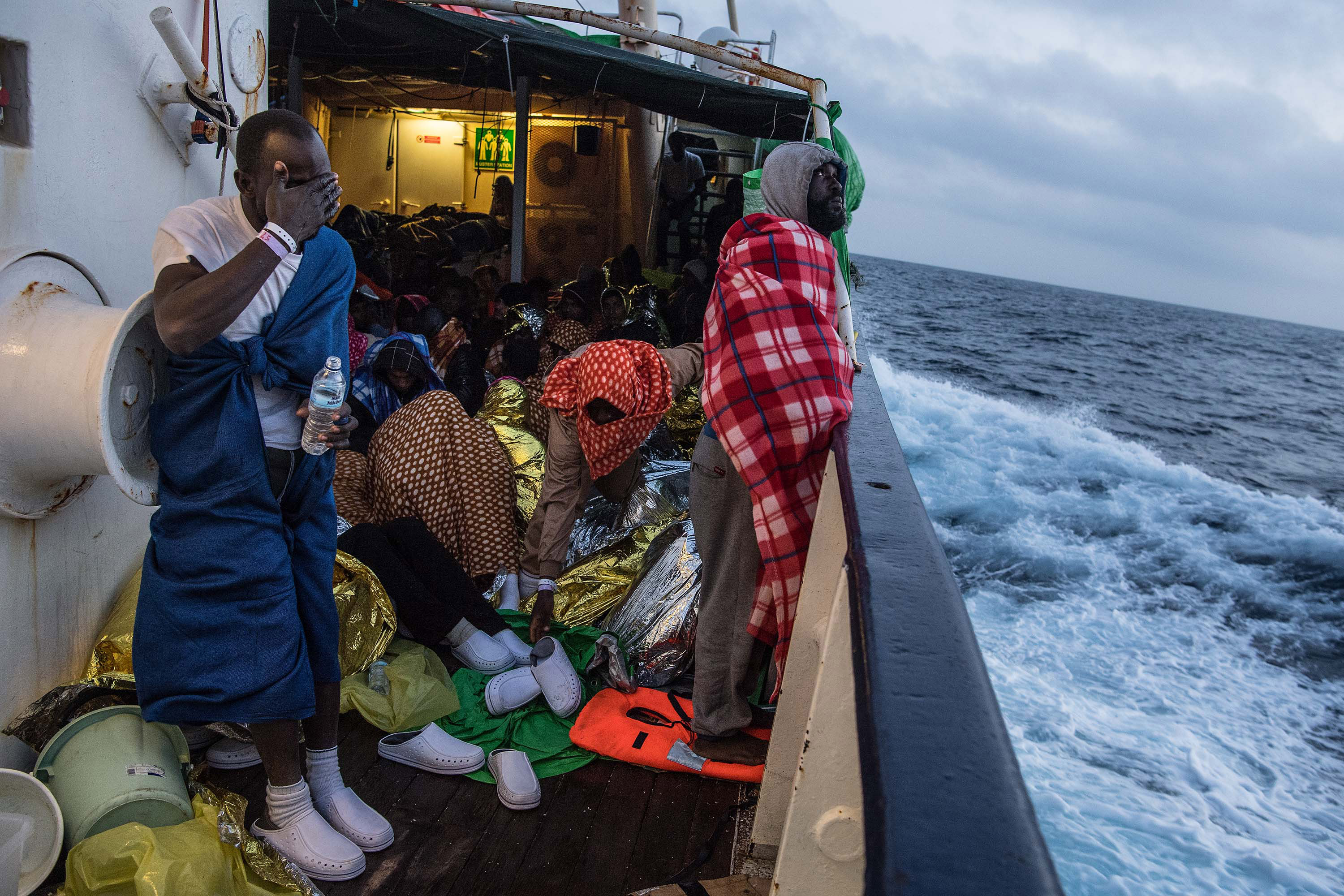 Cel puţin 1.200 de migranţi, înecaţi sau daţi dispăruţi în Mediterana în prima jumătate a anului (raport ONU)