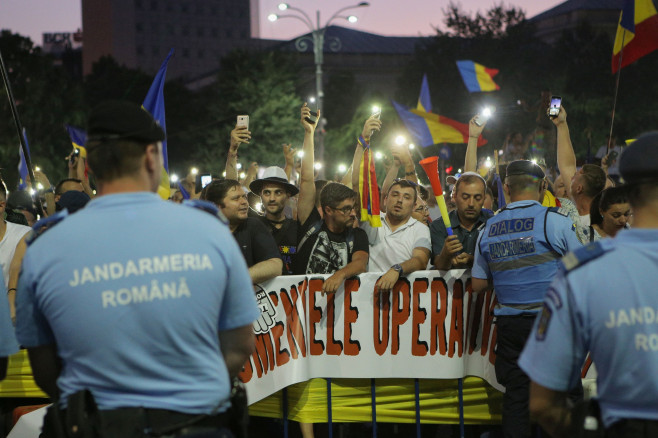 proteste 10 august 2019 - ganea 20190810210156_IMG_3806-01-01