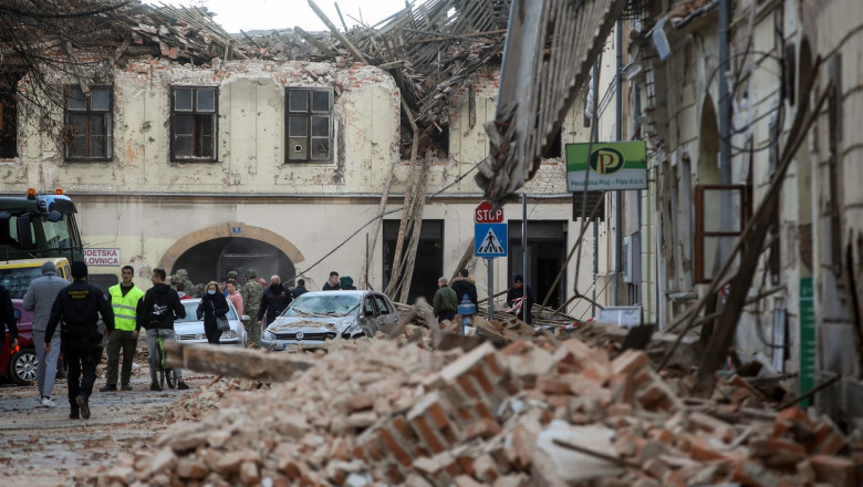cladiri prabusite ca urmare a cutremurului din 29 decembrie 2020 in croatia