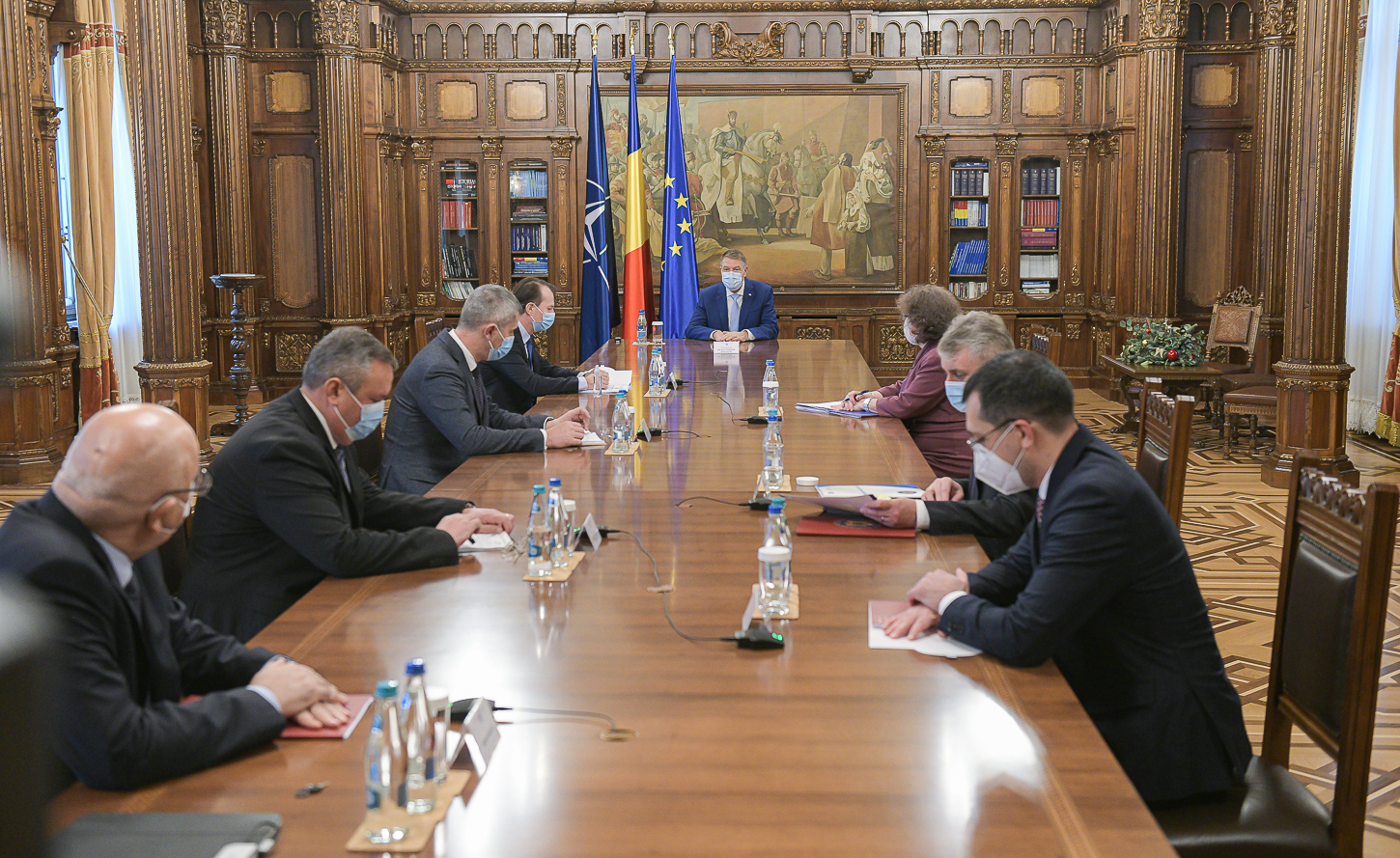 Klaus Iohannis i-a chemat la Cotroceni pe Cîțu, Ciucă, Voiculescu, Bode și Arafat