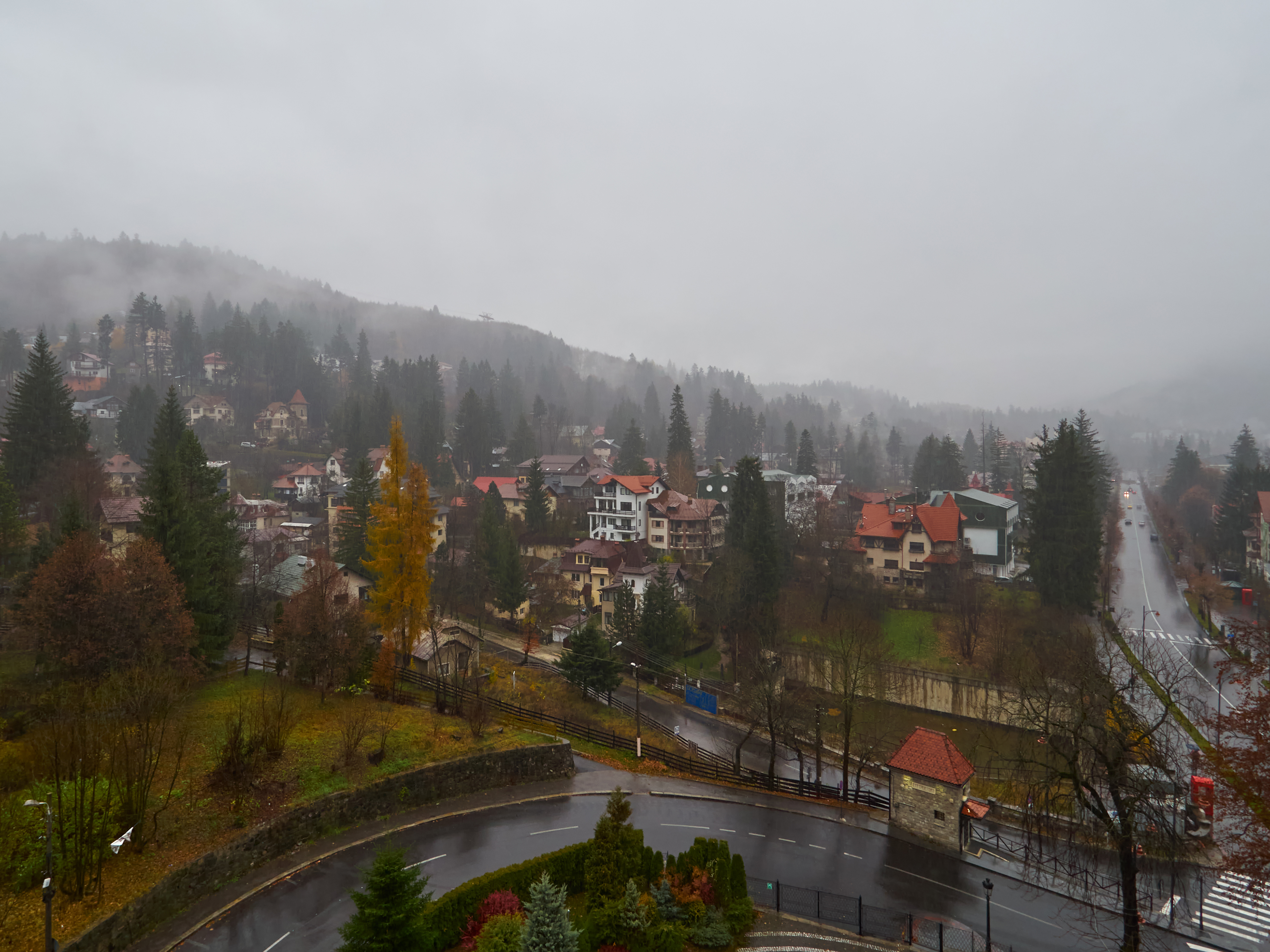 Înșelătorie de proporții cu vacanțe de revelion la Sinaia. „Nu mi s-a părut nimic dubios, mai ales că erau detalii de la o firmă reală”