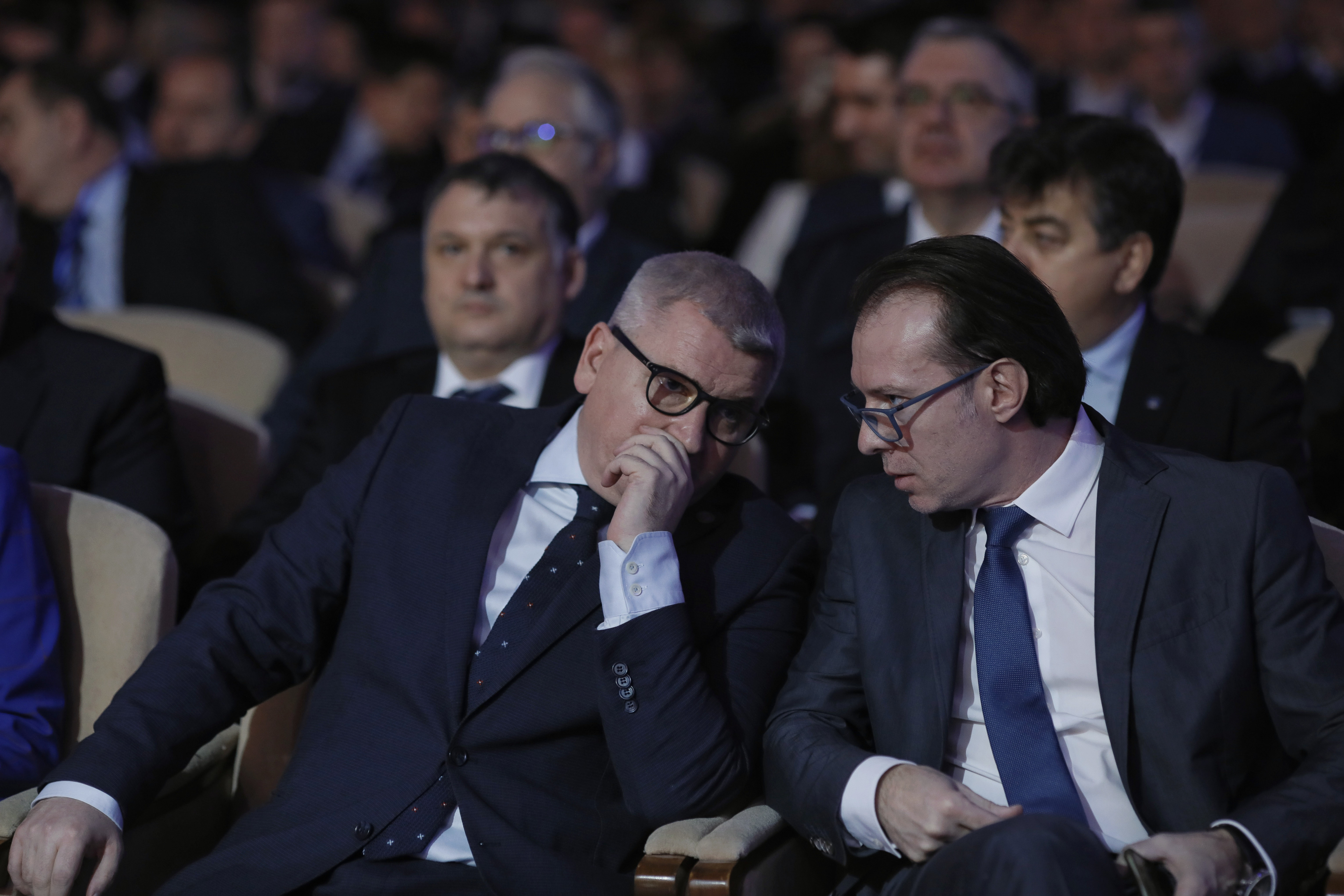 Începe lupta pentru putere în PNL. Vicepreședinte: 2021 este anul Congresului. Pierderea alegerilor a învolburat apele în partid