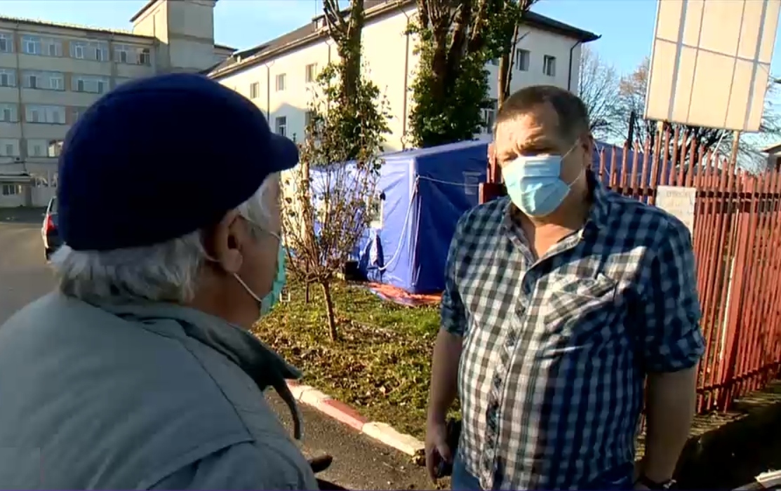 Vaccinarea generală, anulată la Găești. Medicul Belușică a fost nevoit să-i trimită pe oameni acasă: „Îmi pare rău”