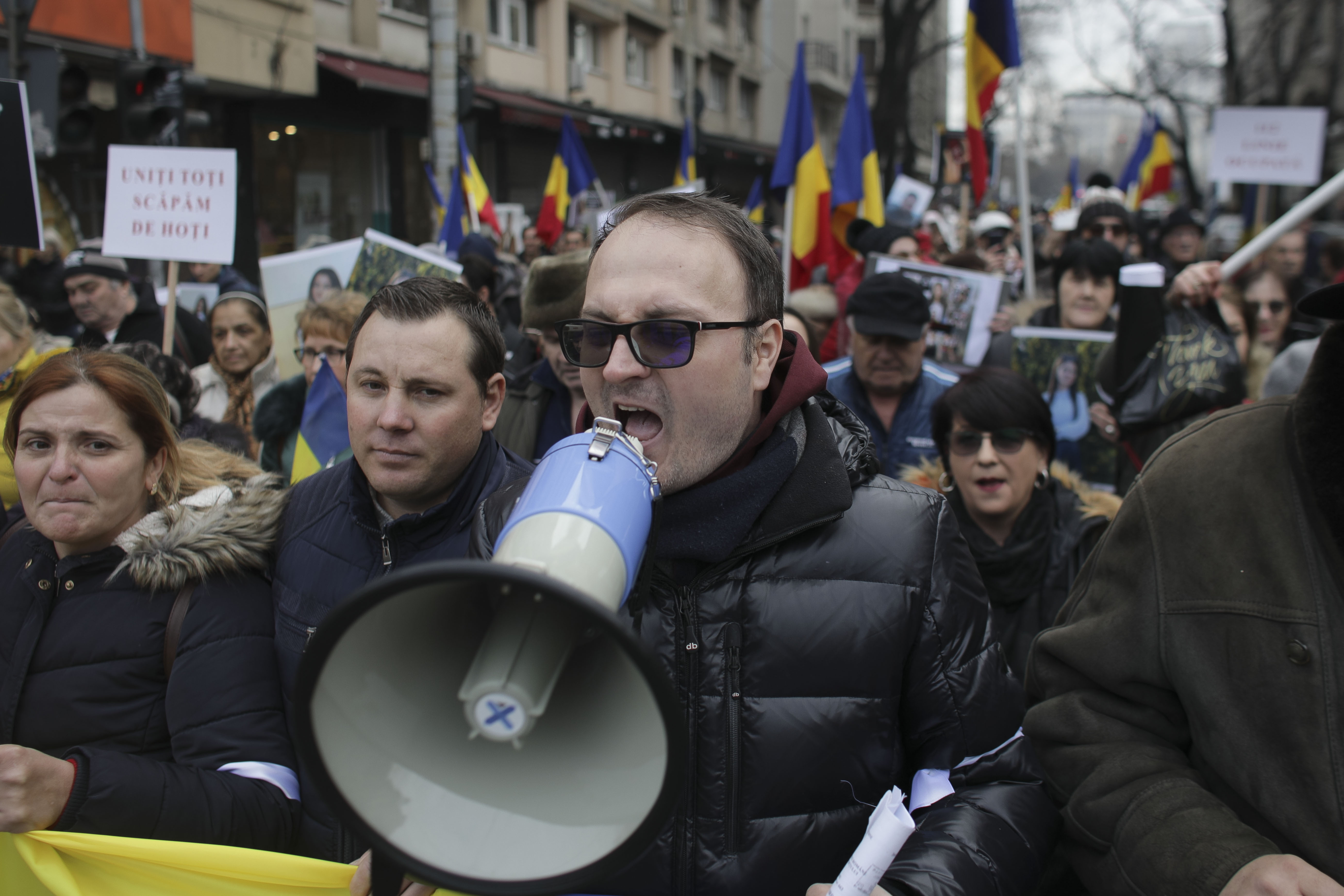 Poliția a deschis dosar penal pentru incitare la ură în cazul clipurilor publicate de Cumpănașu pe TikTok