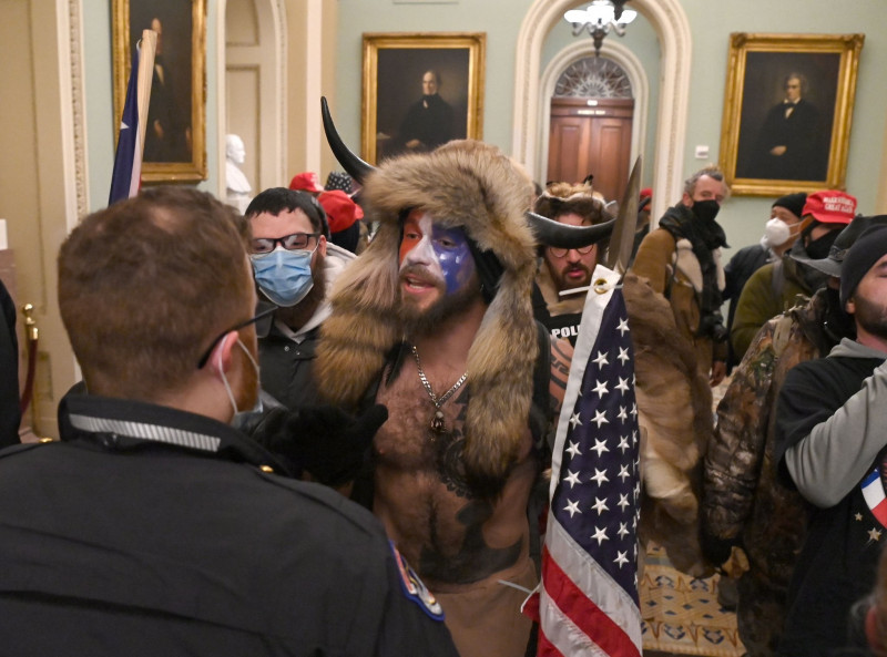 protestatari pro-trump in capitoliu