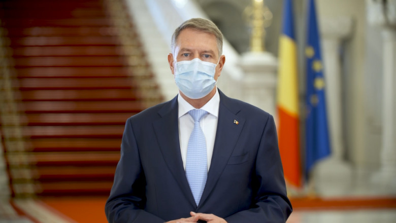 Președintele Klaus Iohannis cu masca