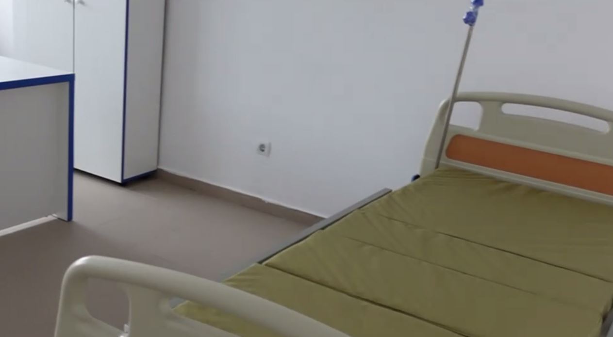Primăriile comunale pregătesc centrele de vaccinare după reguli stricte. Se cumpără paturi, frigidere, chiuvete, mobilier, jaluzele