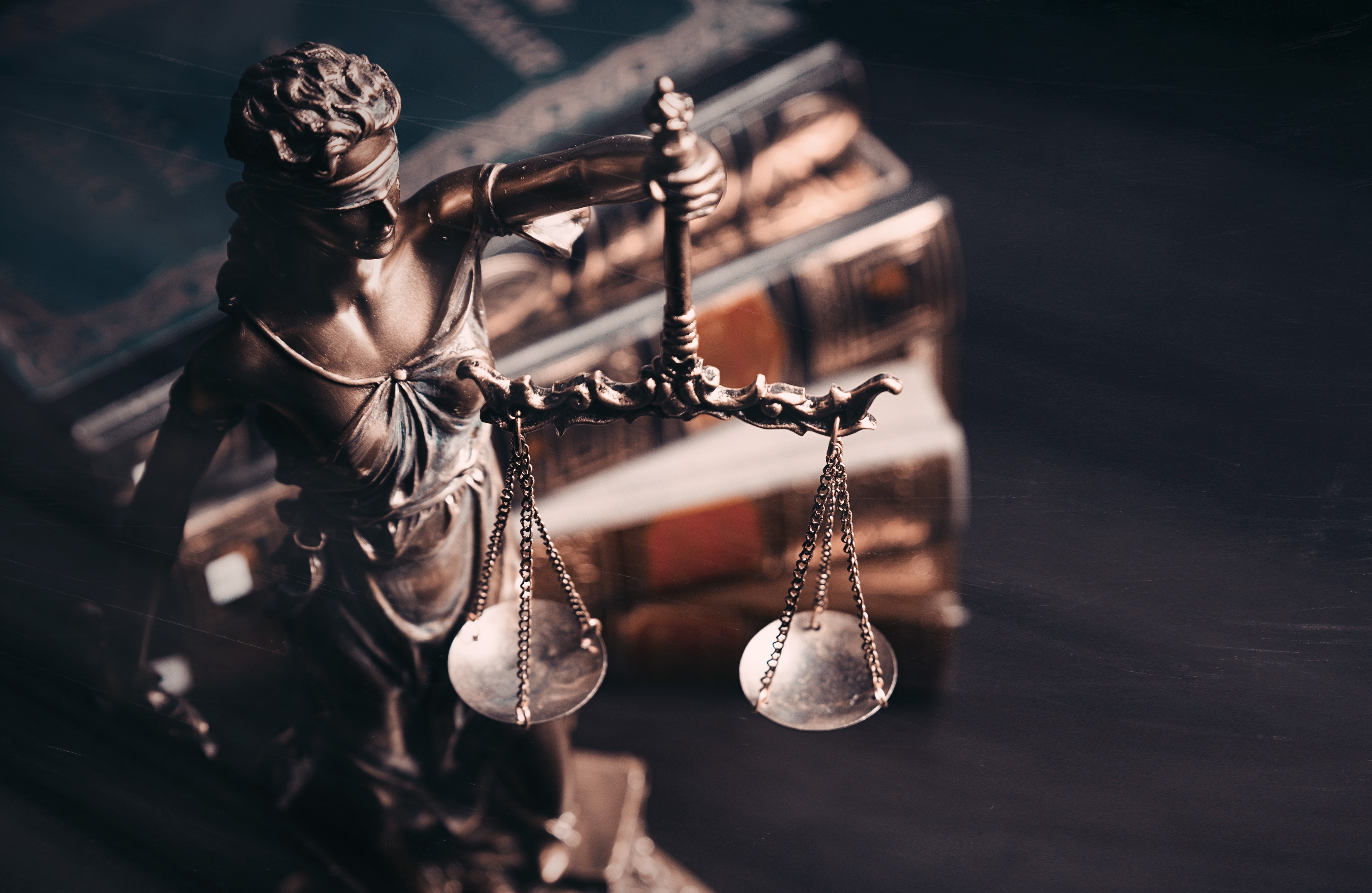 Două asociații ale magistraților și judecătorilor cer abrogarea OUG prin care completele de 3 vor judeca procese începând din 2023