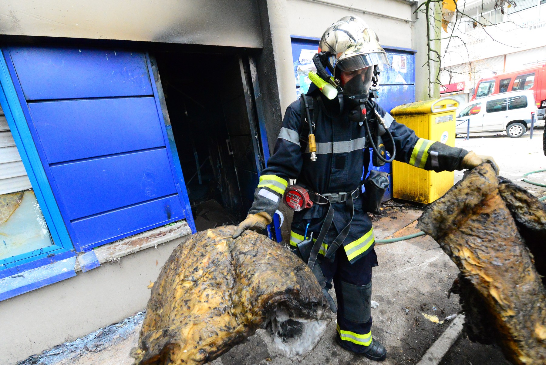 Incident terifiant în Franța. Un tânăr de 25 de ani a fost decapitat de focurile de artificii