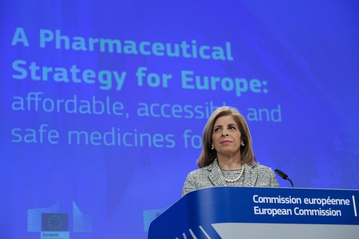 Campania de vaccinare în UE, criticată pentru lentoare. Comisia Europeană îi răspunde șefului companiei BioNTech și promite ajutor