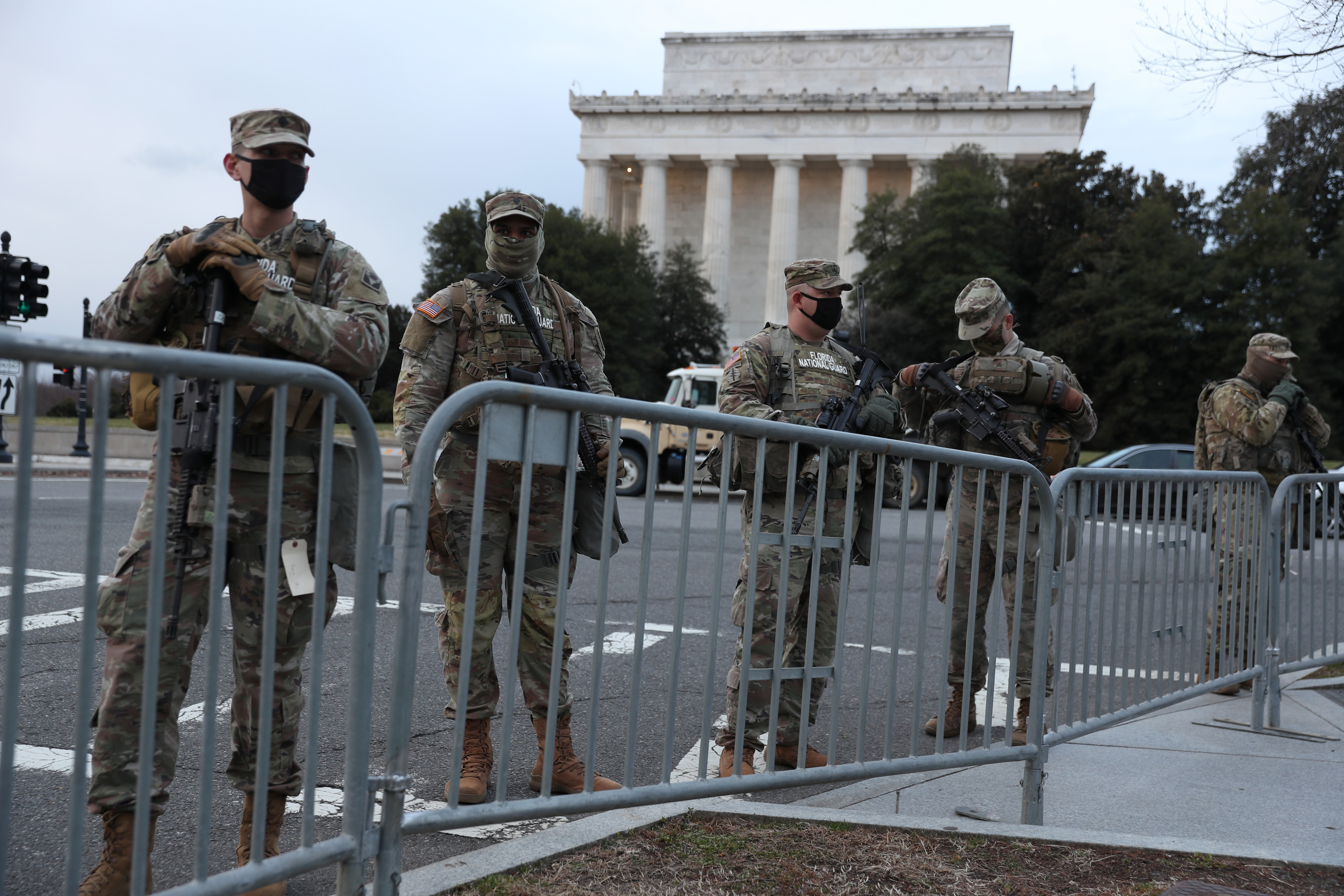 Bărbat înarmat cu un pistol și 500 de gloanțe, arestat la Washington în apropierea Capitoliului