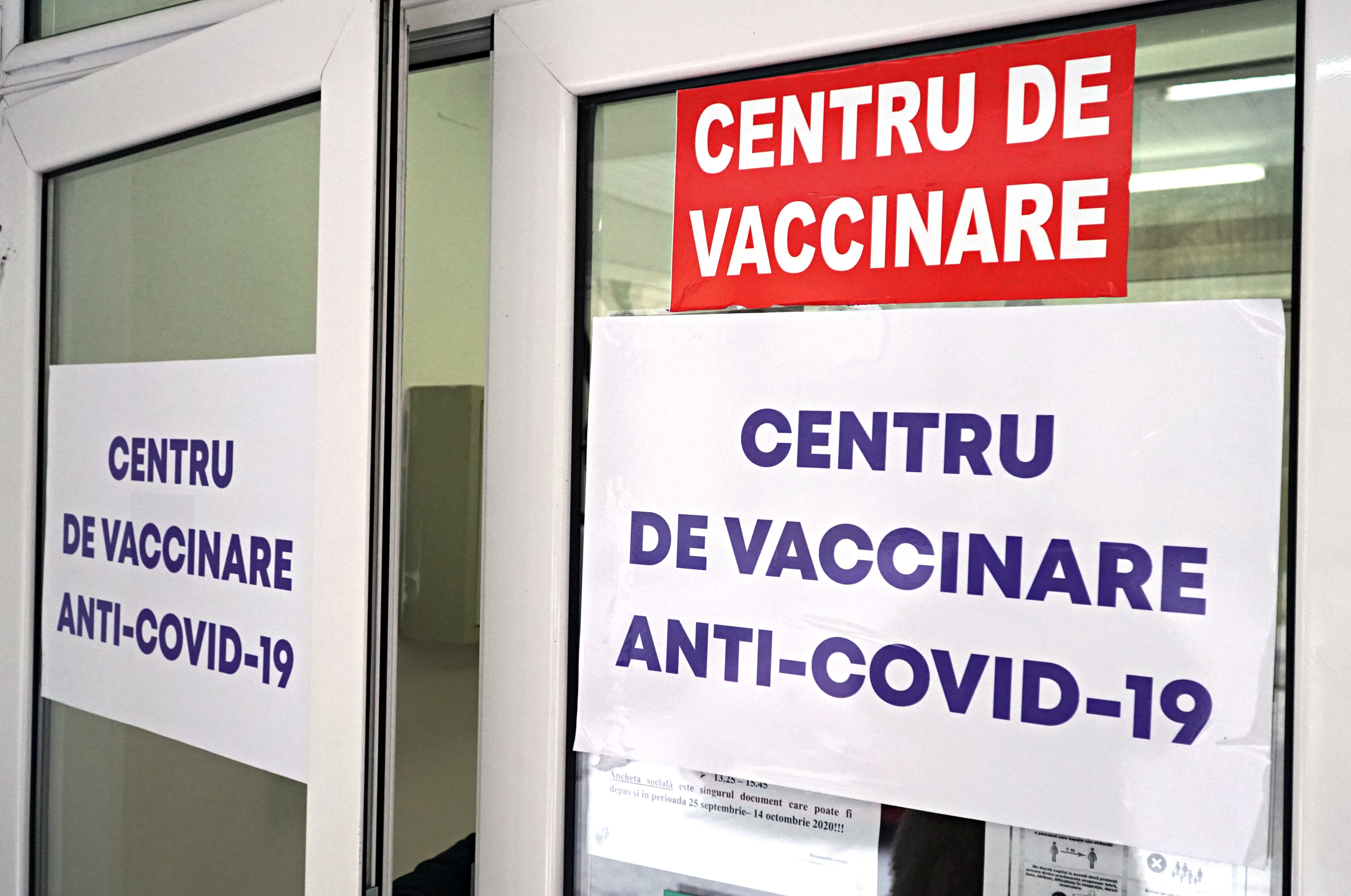 Gheorghita: Cei programati la vaccinare sa vina cu buletinul, nu e obligatorie recipisa. Nu incurajam venirea mai devreme